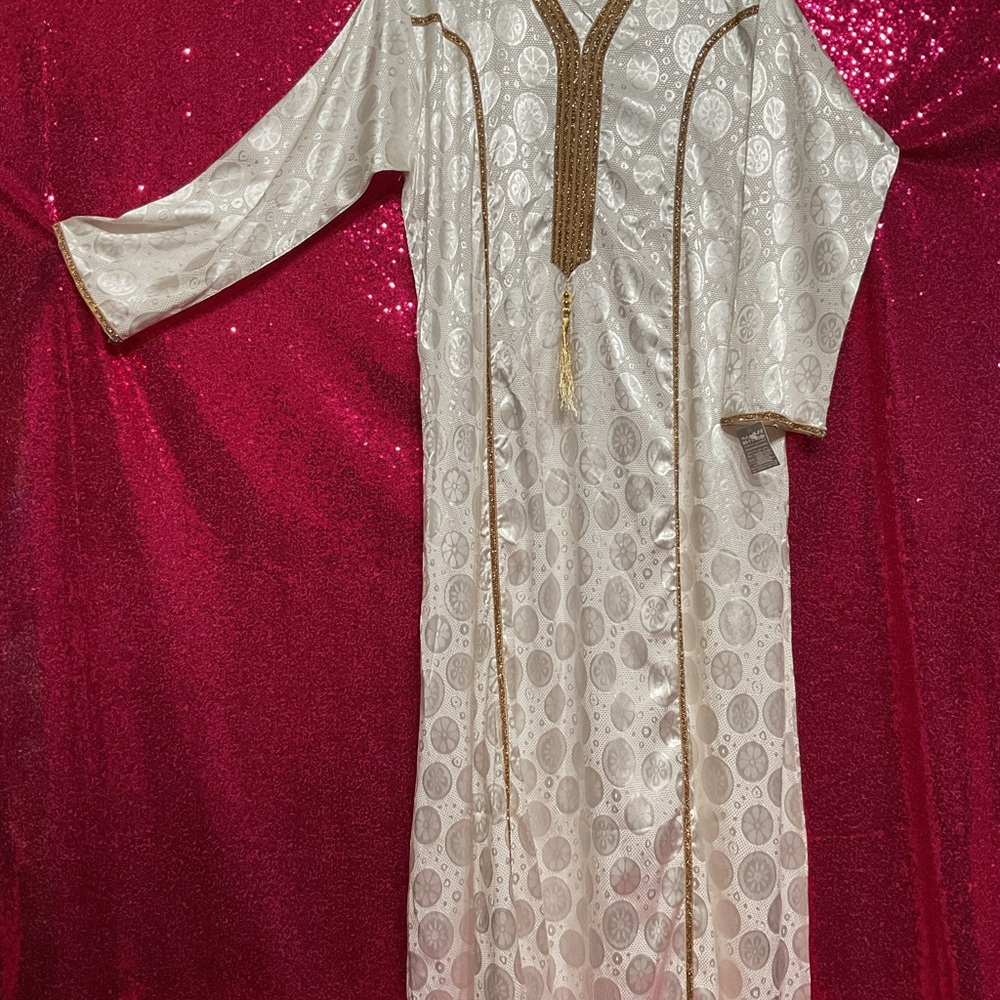 Elegant Cream and Gold Kaftan